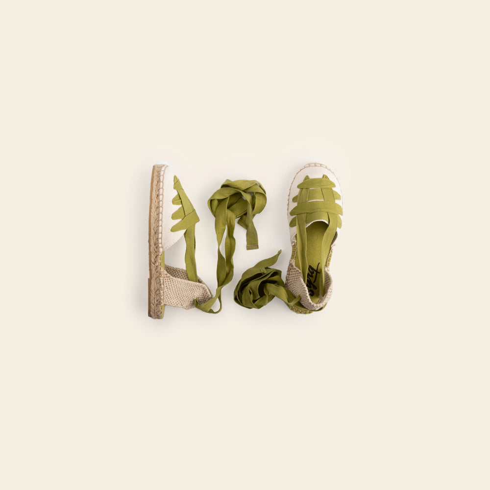 
                  
                    alpargatas niñas verde
                  
                